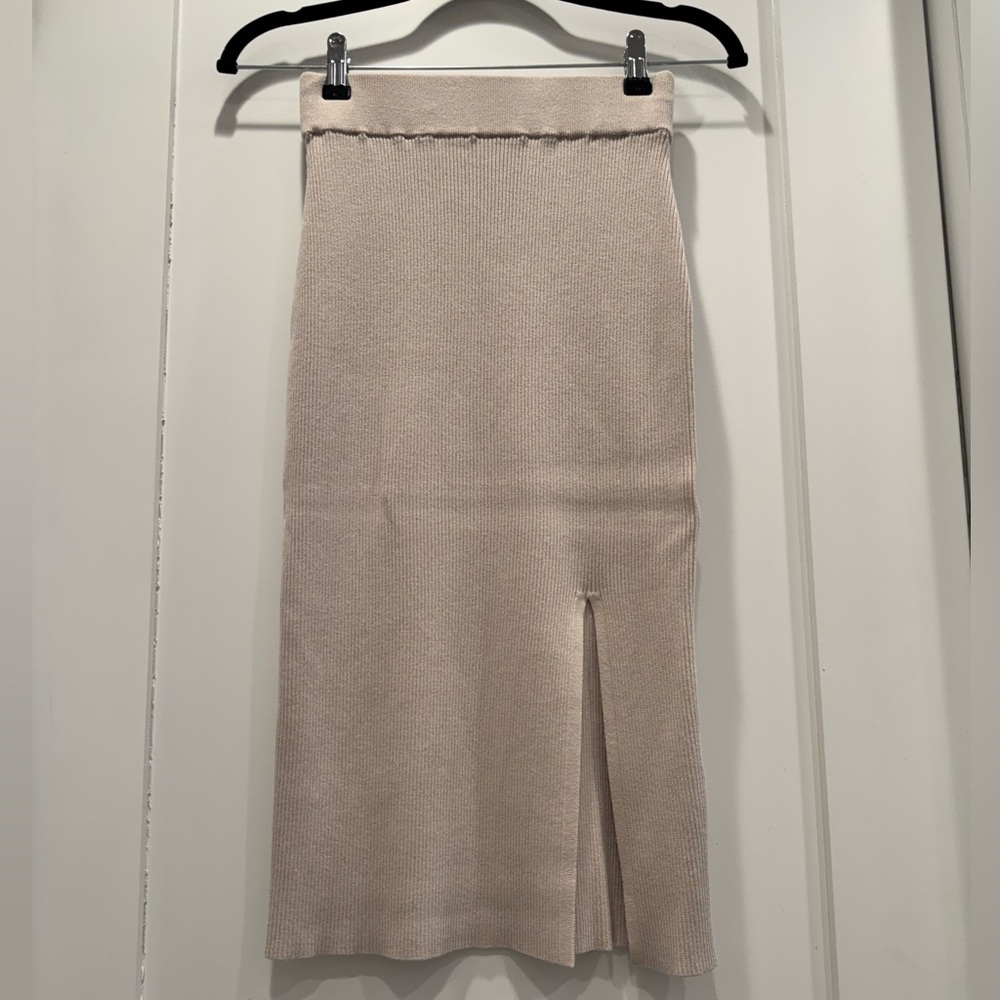 H&M Beige Ribbed Knit Midi Skirt with Side Slit | XS